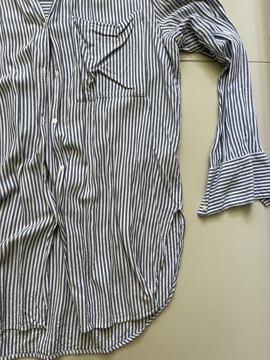 Koszula BERSHKA rozmiar S w paski biało-granatowa wiskoza