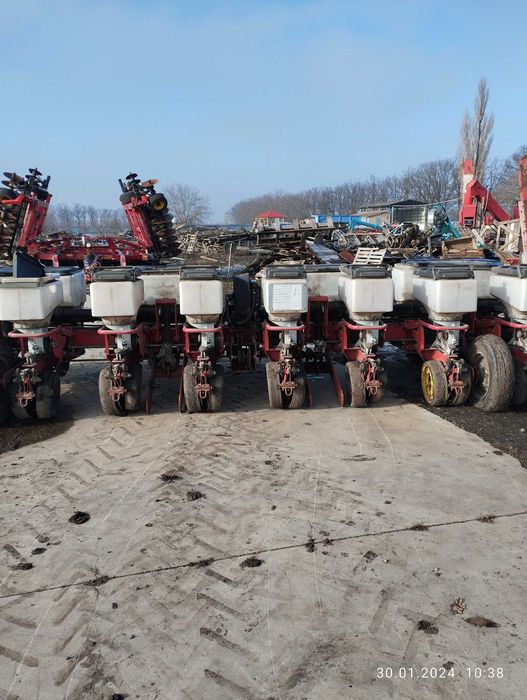 Сівалка точного висіву Challenger 8138