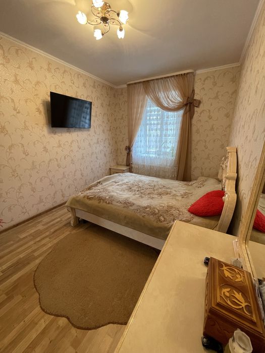 Продам будинок з меблями та технікою м.Гайсин