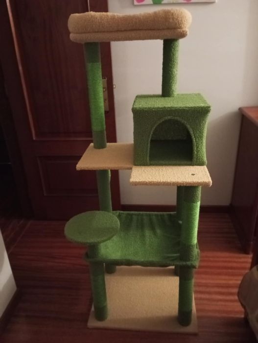 Torre para gatos (NOVO)