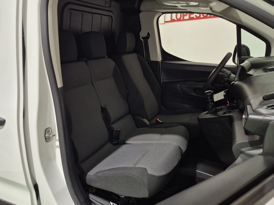 Toyota Proace 1.5D - 2022 - 3 LUG | GARANTIA | NACIONAL