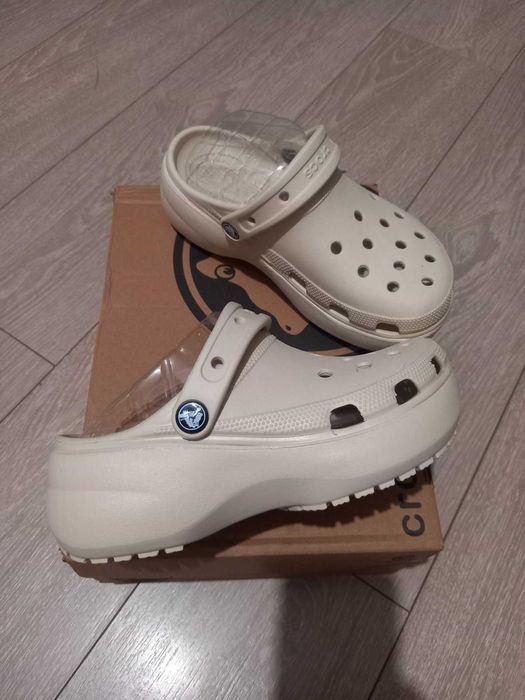 Жіночі крокси Crocs Classic Platform Clog W 206750
