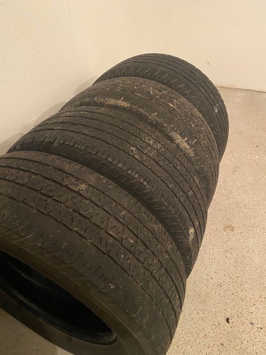 Pneus 265/60/18 continental ( Pickup)