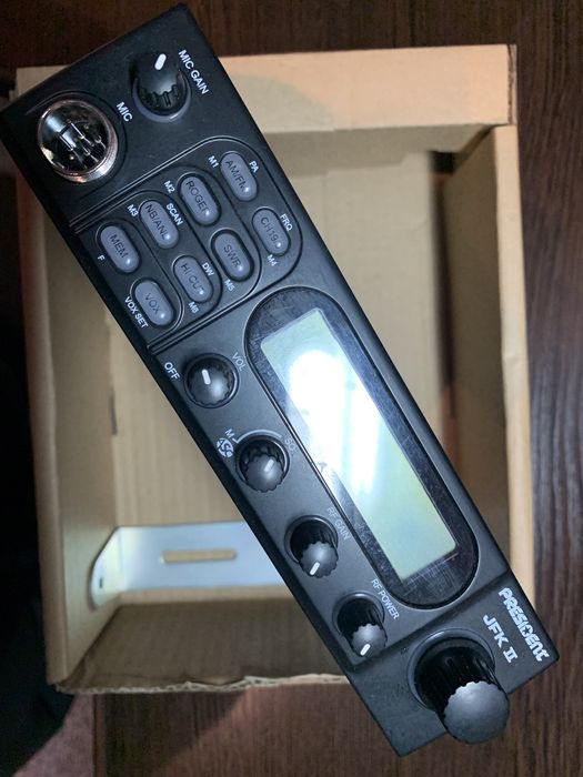 Продам  CB трансивер РRESIDENT JFK II