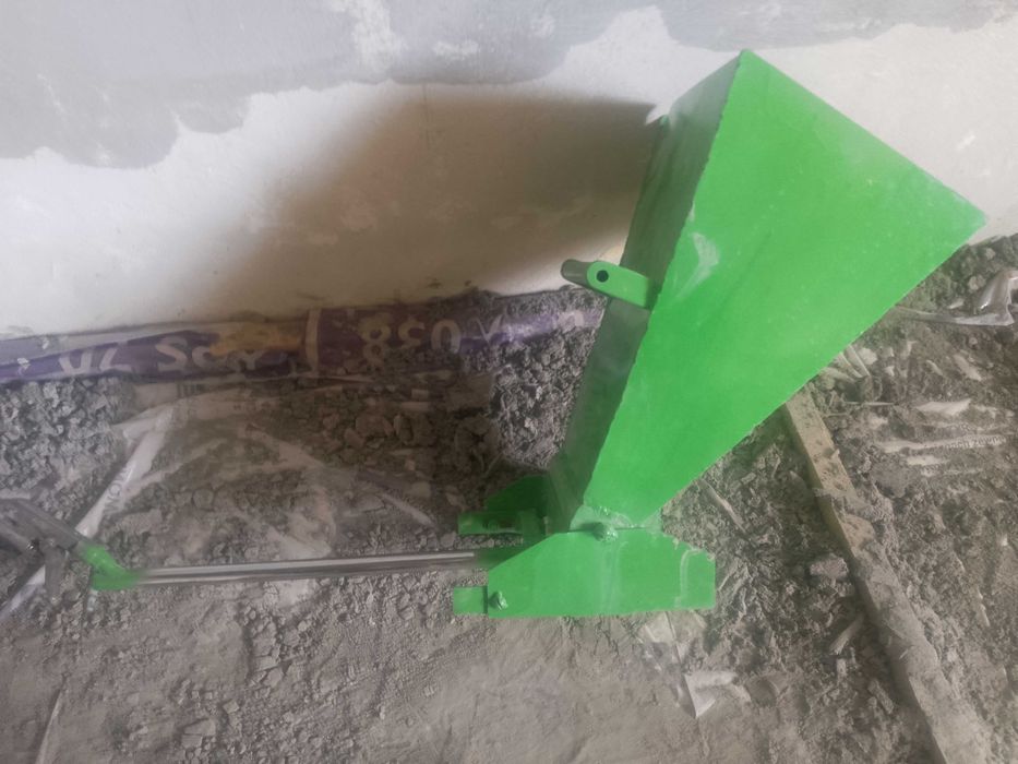 Tynkownica pneumatyczna, do tnkwana sufitow i scian.