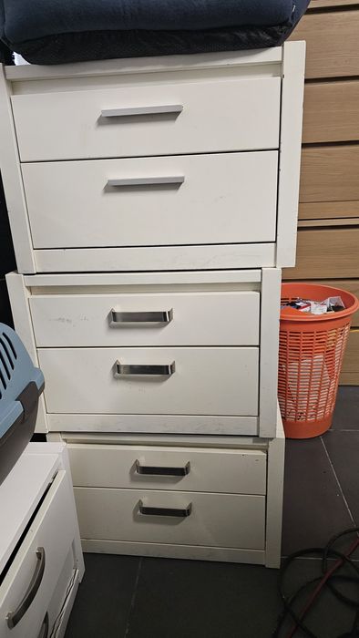 Vende-se conjunto de mesas de cabeceira