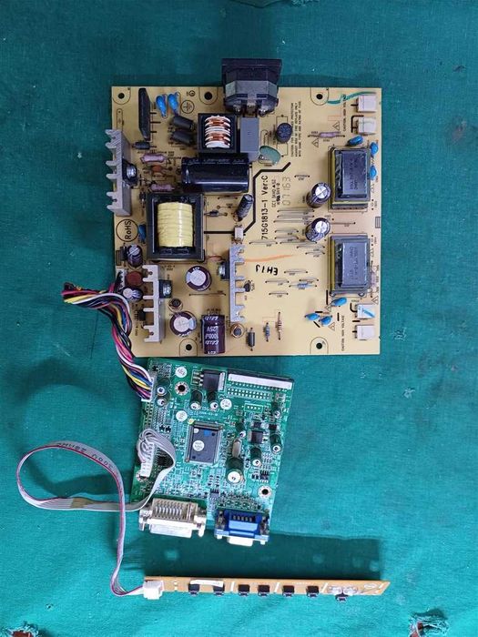 Платы с монитора Samsung скалер, блок питания