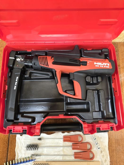 Пороховий монтажний пістолет HILTI DX 76 PTR