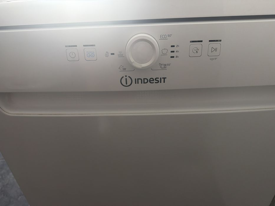 Máquina de lavar loiça Indesit DFE 1B19 13 – 13 talheres