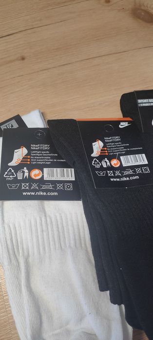 Nowe skarpetki Nike