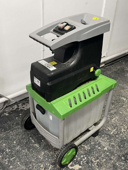 Подрібнювач садовий 2500 W