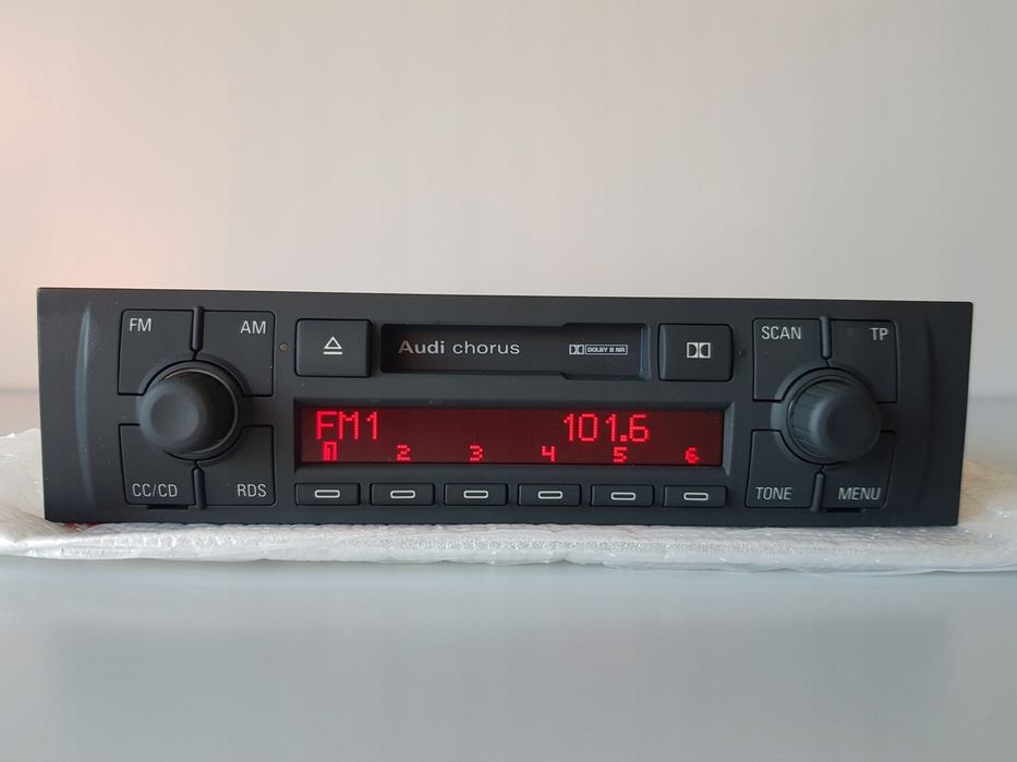 Radio Audi Chorus 2 II A3 8L0 2001-2003 r NOWE !!!