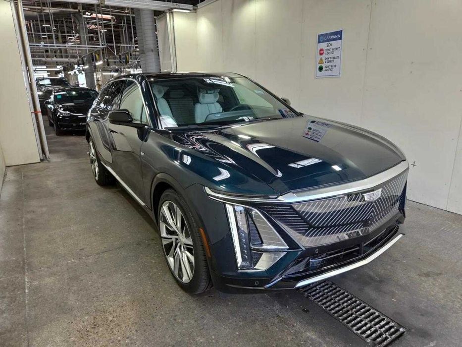 2025 Cadillac LYRIQ Luxury