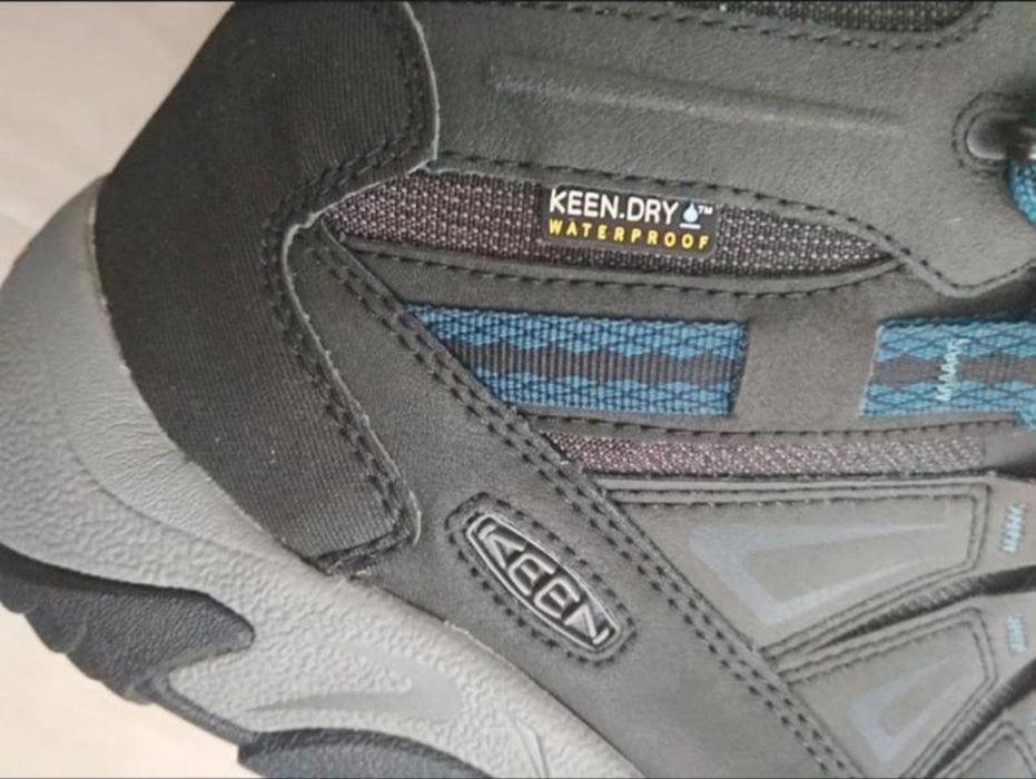 Зимові кросівки Keen Waterproof розмір 41/26,5см.
keen, розмір 41/26,