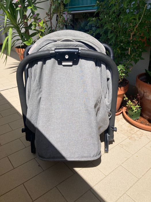 Carrinho Bebé CYBEX + Bebé conforto (ovo)