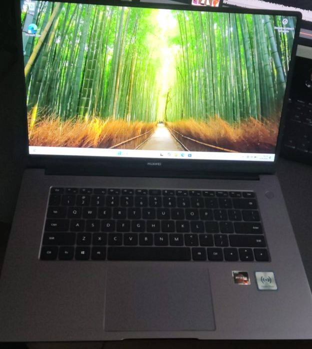Laptop Huawei Matebook D15