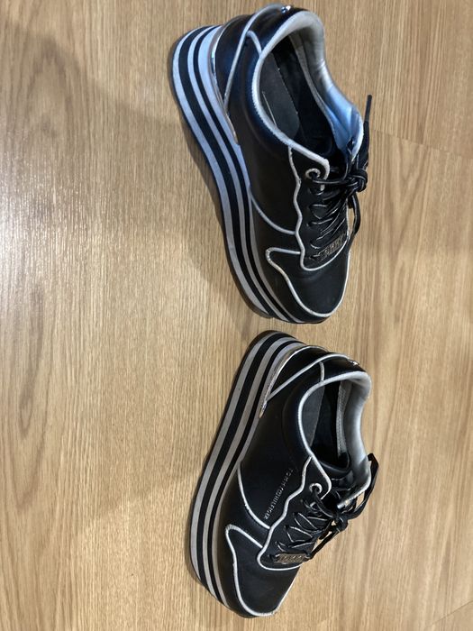 Sapatilhas senhora Tommy tam 36 em bom estado