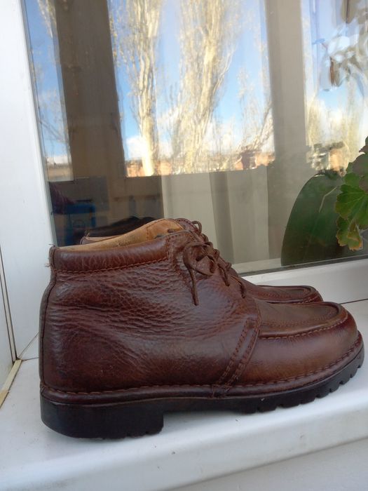 Чоботи Bally 42, Швейцарія