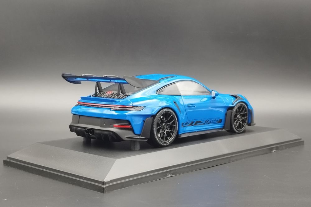 1:18 Porsche 911 992 GT3 RS Blue with Black Wheels & Decor Minichamps
