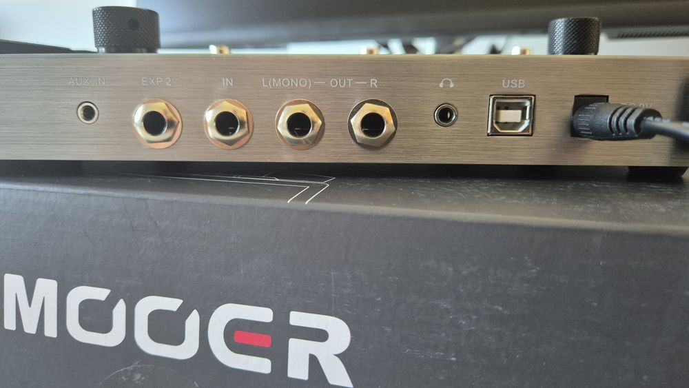 Pedaleira Guitarra: MOOER GE200