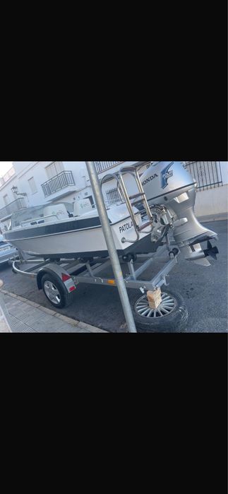 Vendo barco em muito bom estado
