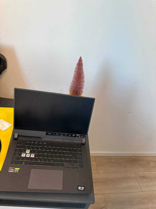 laptop asus rog srtix g15