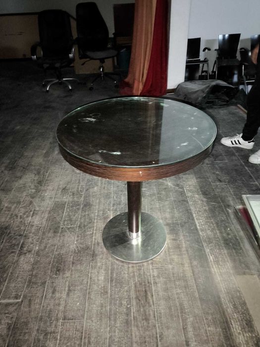 Mobiliário (cadeiras/mesas) de café/restaurante