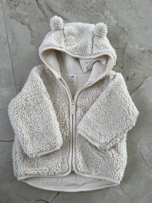 Тепленька молочна фліска hm 74 флісова куртка кофта
