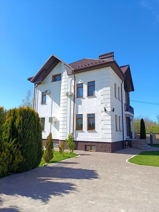 Продаж розкішної  вілли 350м2 для щасливої родини (Чернівці )