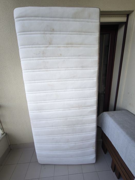 Colchão IKEA solteiro