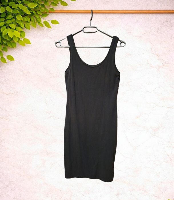Czarna sukienka mini basic Inextenso S 36 – dopasowana