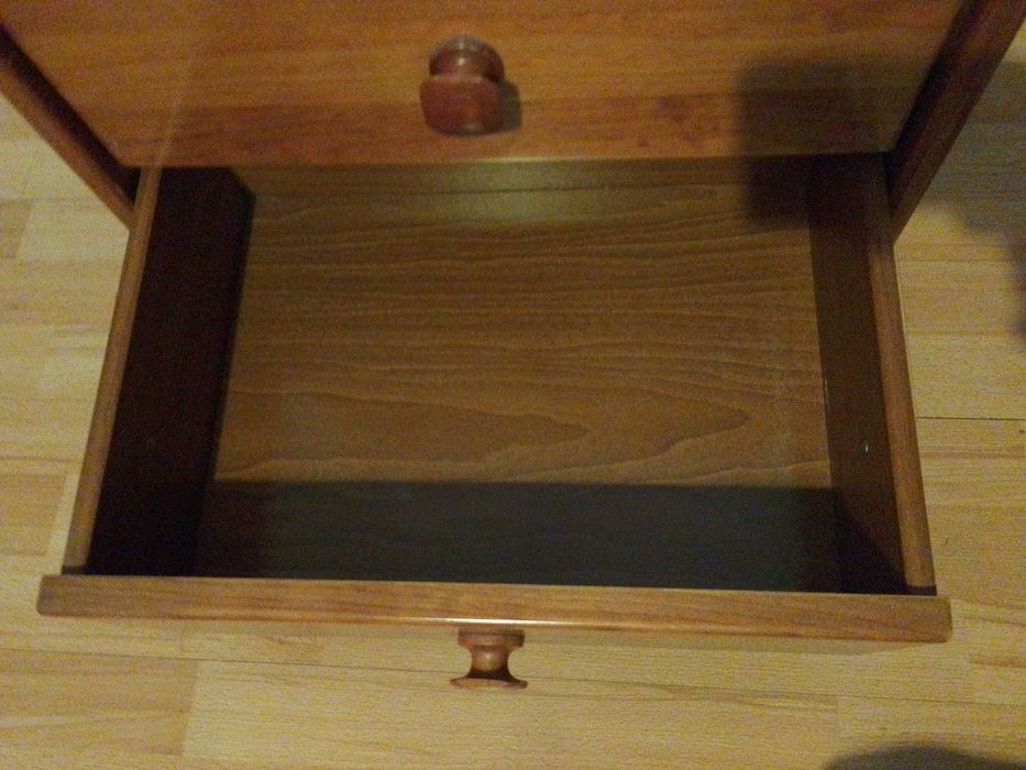 Mesa de Cabeceira em Madeira de Cerejeira 3 Gavetas  51 x 36 x Alt 57