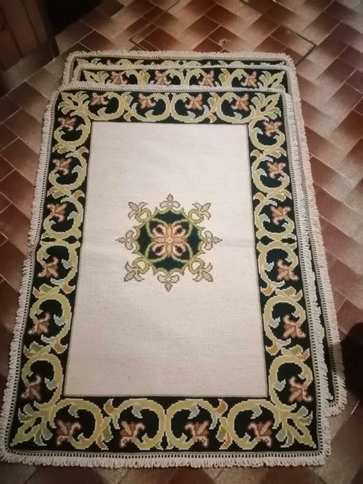 Tapetes em Arraiolos Artesanais
