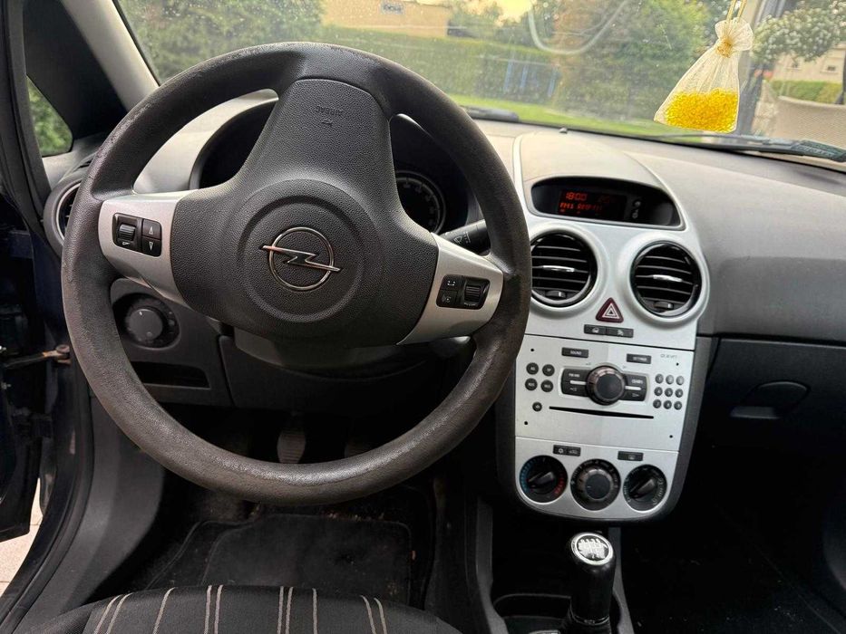 samochód opel corsa 605 996 965