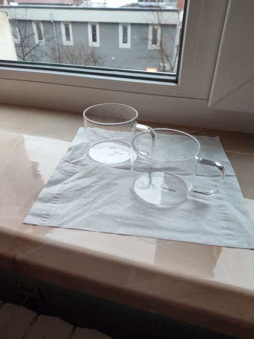 Стекляные  прозрачные чашки
