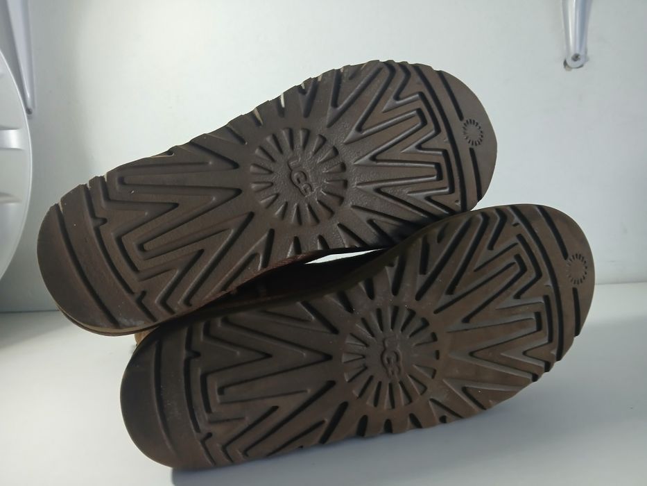 UGG 39р/25 см ботинки оригинал
