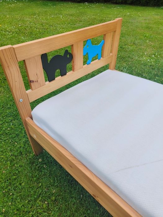 Łóżko dziecięce Ikea drewniane, materac