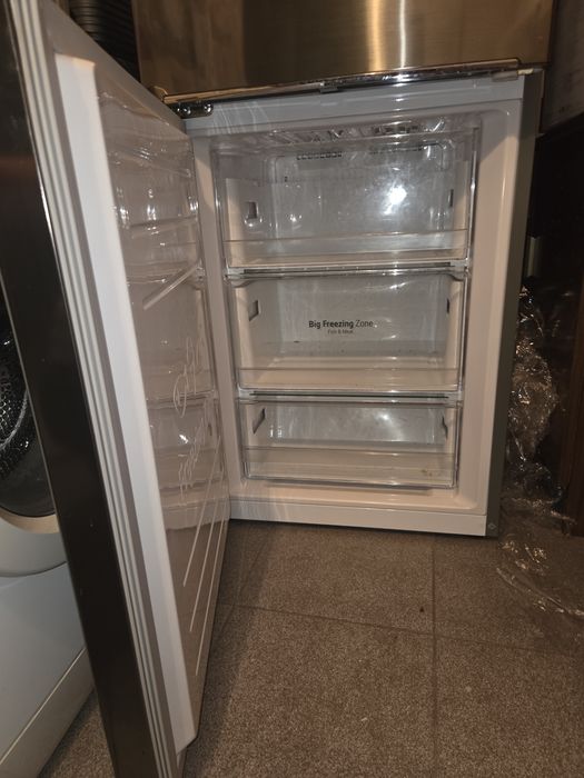 Frigorifico combinado LG -Modelo GBB61PZFFN-341Litros -186cmx59.5