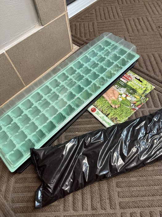 Mini szklarnia 52x15x9,5 56 oczek nowa nasiona gratis