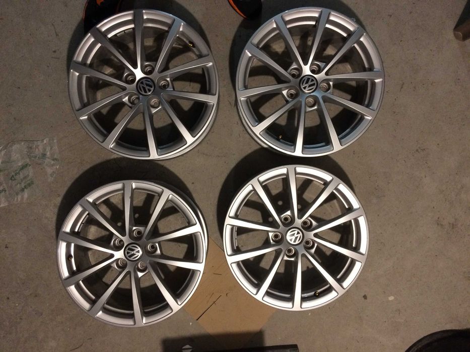 Felgi aluminiowe 17 OEM Audi Skoda Seat VW 5x112 stan jak nowe