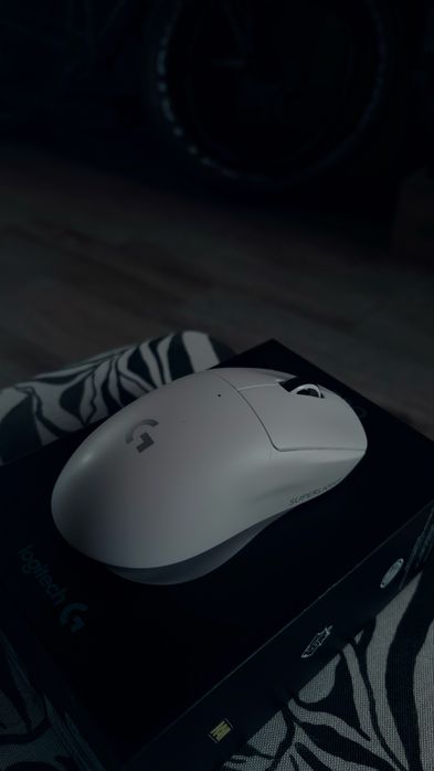 Rato Logitech G Pro X Superlight (Original) + Caixa