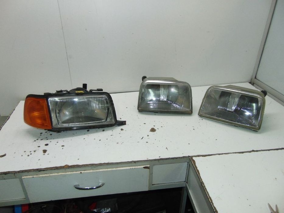 Audi80 farol direito/Renault super 5 farois originais