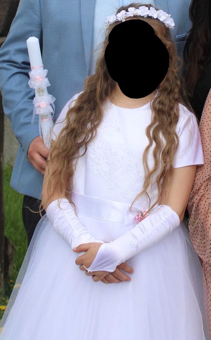 Sprzedam Sukienkę Komunijną Dla Dziewczynki