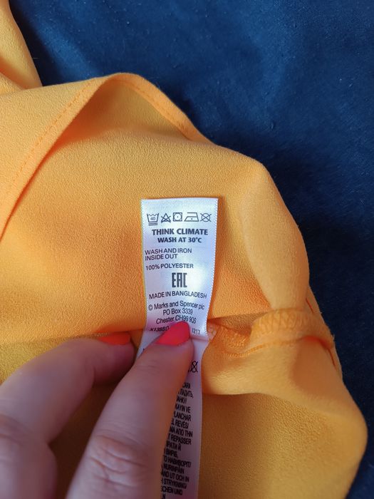 Bluzka bez rękawów 44