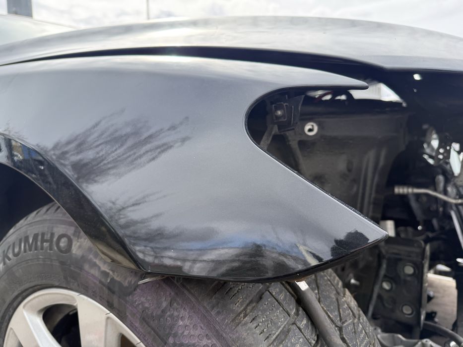 BMW F01 Błotnik Prawy Przód Lakier 475