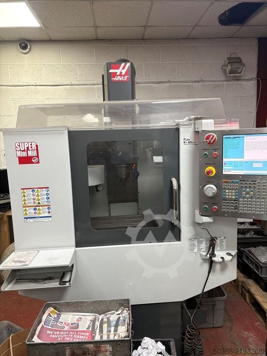 Вертикально-фрезерний обробний центр із ЧПУ Haas Super Mini Mill   Станки под заказ из Европы , поиск вариантов и сопровождение.
