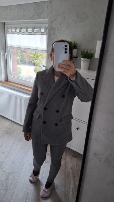 Szary płaszcz XS dwurzędowy ala marynarka