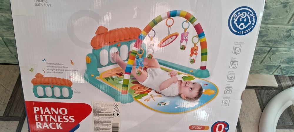 Дитячий килимок для немовлят з піаніно Piano Fitness Rack
