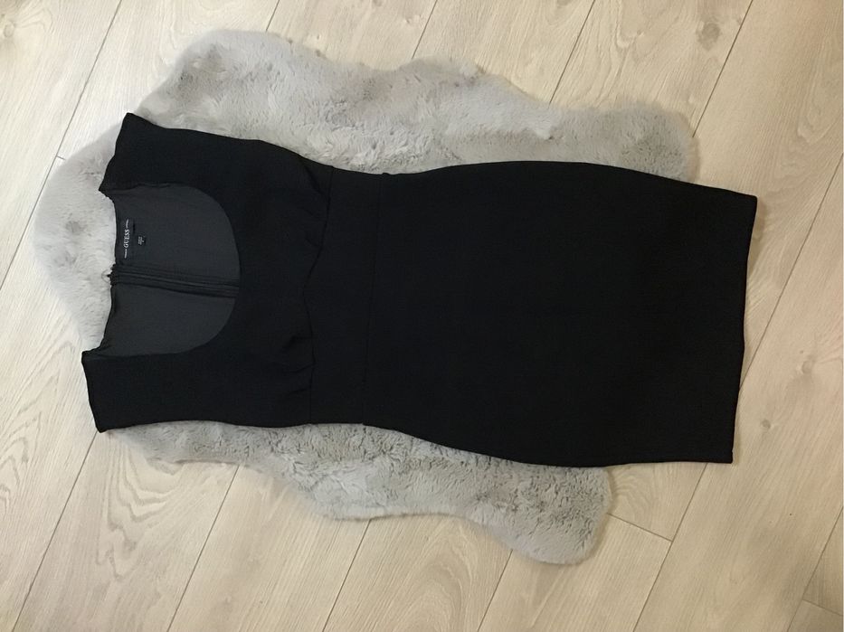 Guess sukienka damska S mała czarna dopasowana elegancka 36