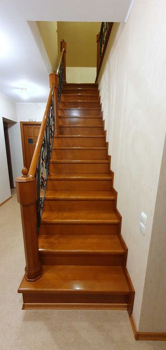 Продам два дома в одном  дворе 12соток Салтовка посёлок Кирова